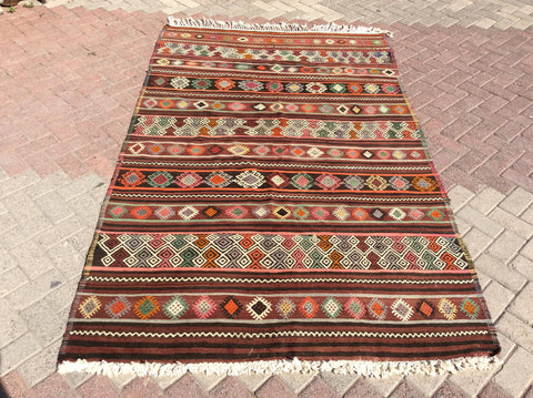 Vintage Turkısh Kilim Rug  "Cece" - 59"x87" #839