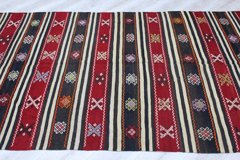 Vintage Turkısh Kilim Rug  "Cece" - 59"x87" #839