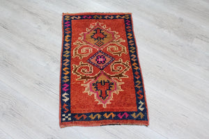 Mini Rug " Markes" - 17.5" x 29", #548