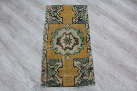 Mini Rug  " Jen" - 19.5"x 42" ,  #526