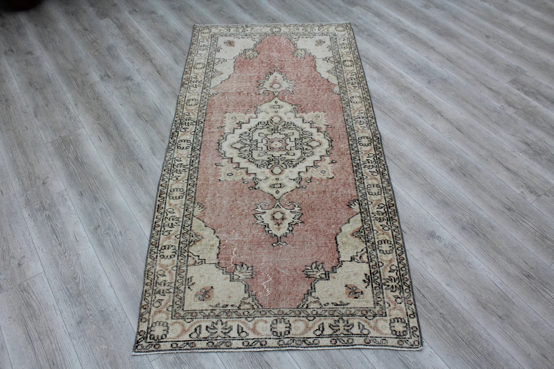 Vintage Turkish Rug - 37.5