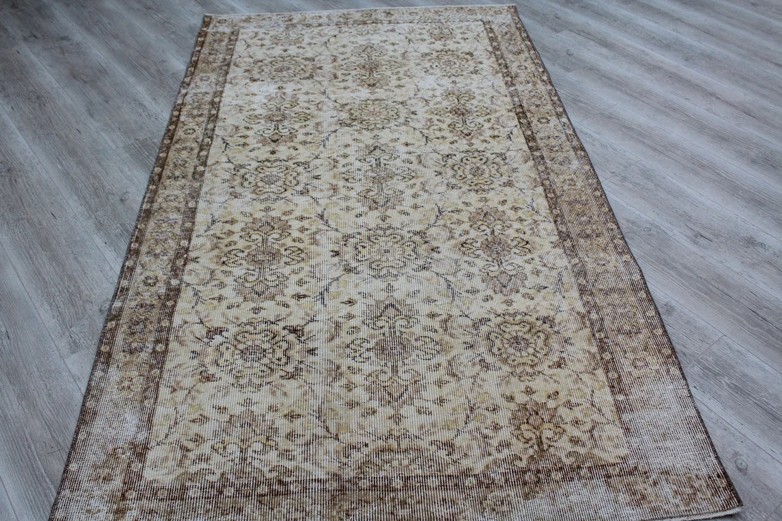 Vintage Turkish Rug - 82