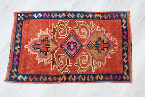 Mini Rug " Markes" - 17.5" x 29", #548