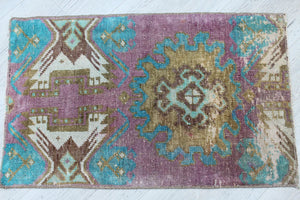 Mini Rug  " brine" - 17.5" x 28" , #551