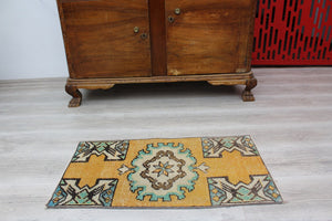 Mini Rug " Bailey"  - 17" x 30.5" , #539