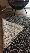 Moraccan Style Kilim rug, 5'x 8'