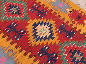 Mina 816, 115" x 54"