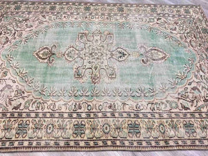 Hess 109" x 72", #121
