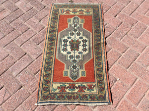 Yang 39" x 21", #123