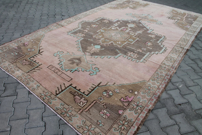 63x90in Rug Elenoir 63