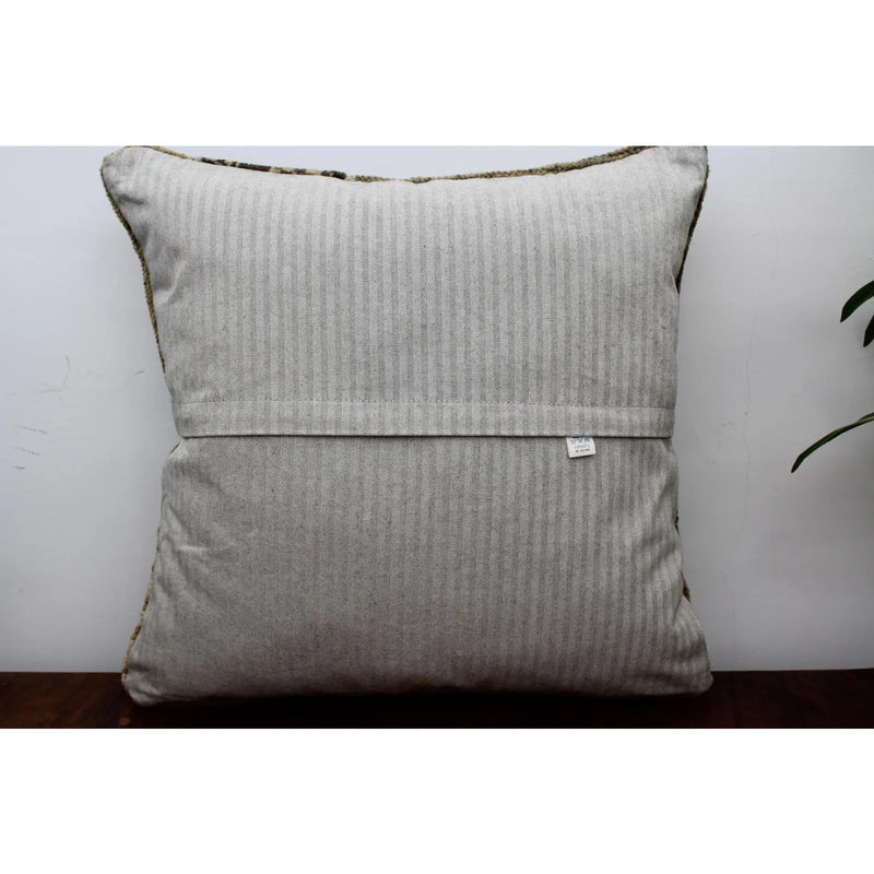 Rug Pillow 20" x 20", #82